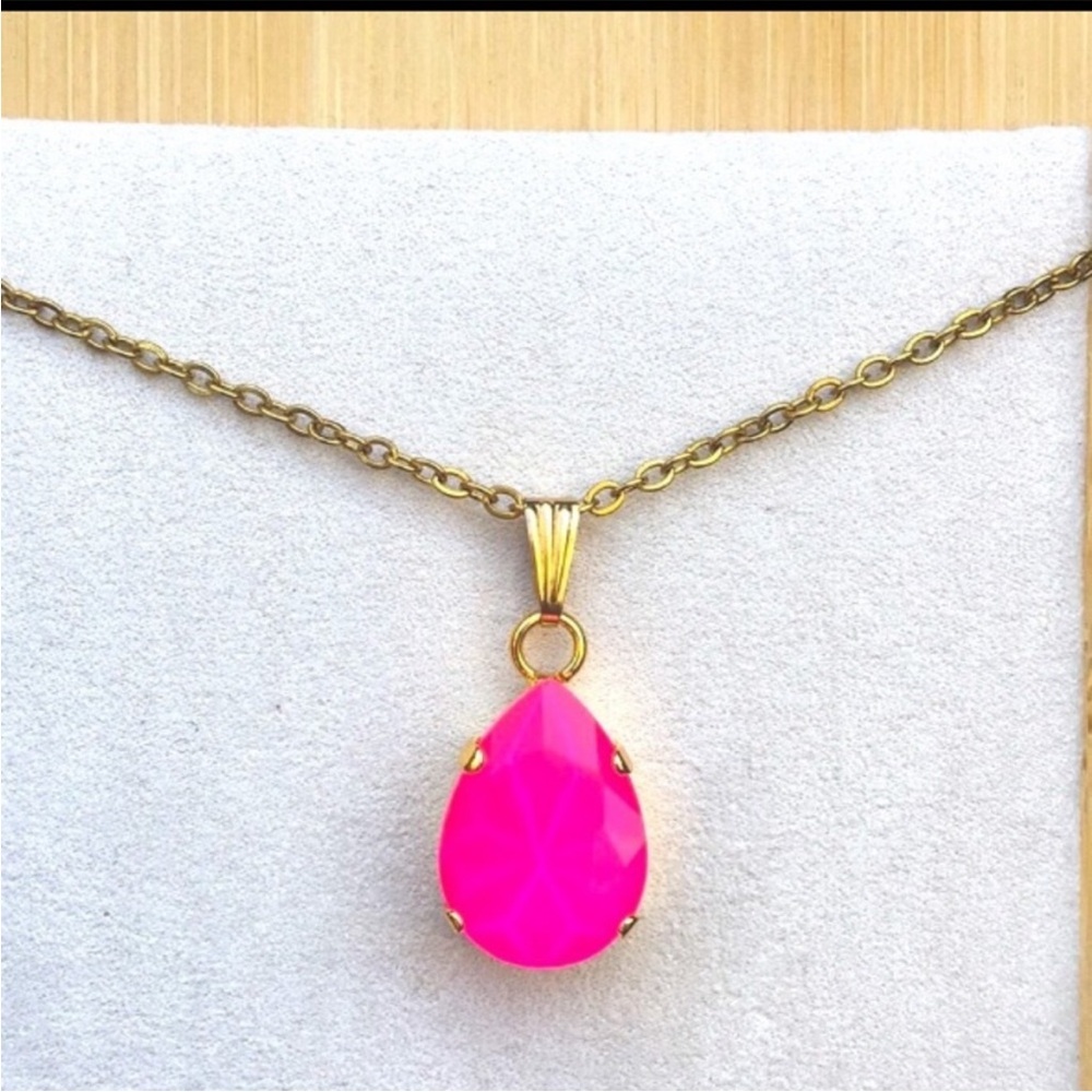 Hot Pink + Gold Pear Crystal Drop Pendant Necklace - Picture 3 of 5